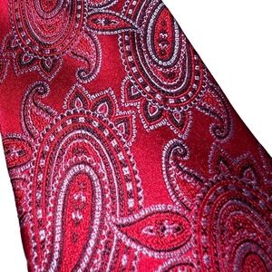 100% Silk SADDLEBRED Red and Blue Beautiful Paisley